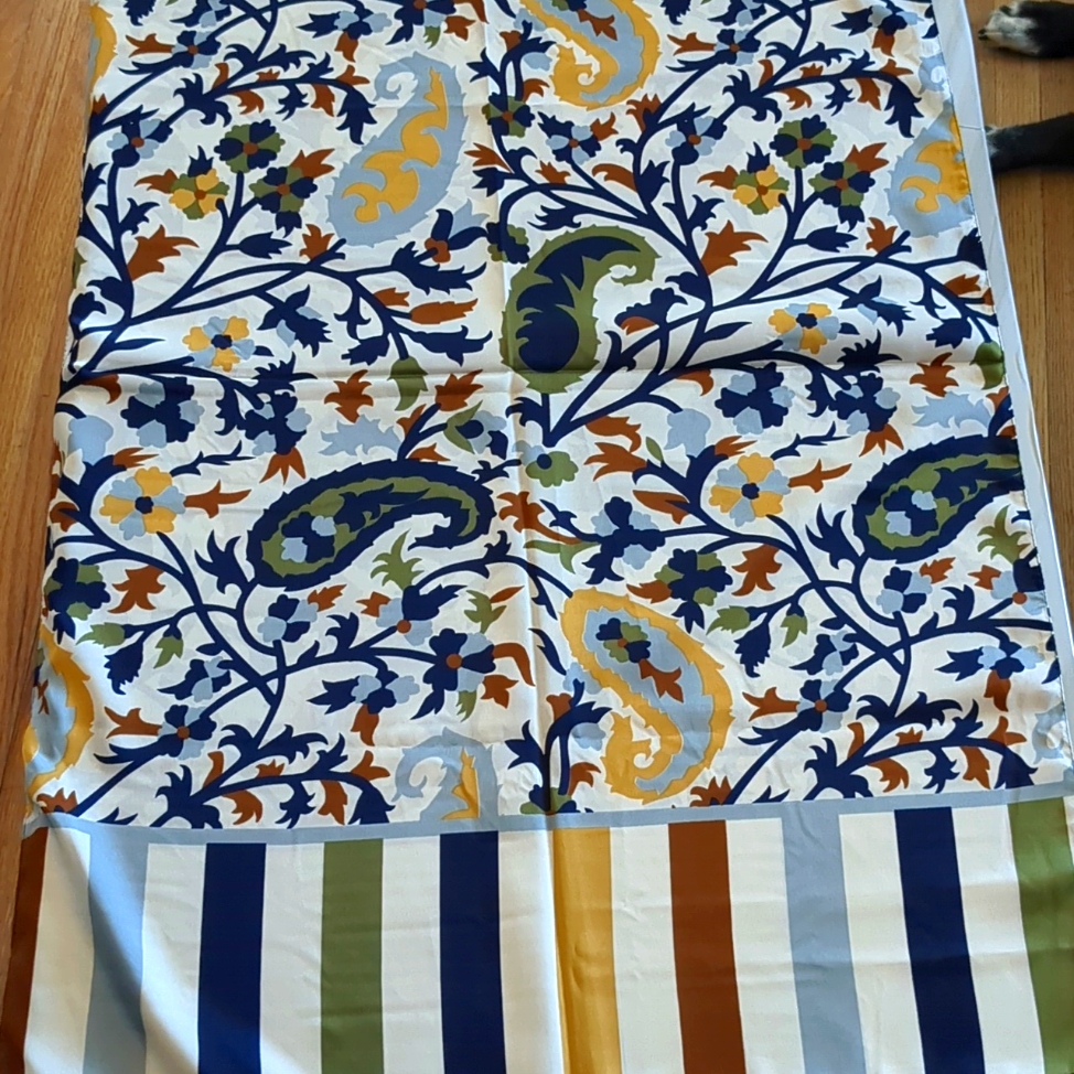 New Turkish Silk Scarf Blue Navy Green Gold White New Turkish Silk Scarf Blue Navy Green Gold White
